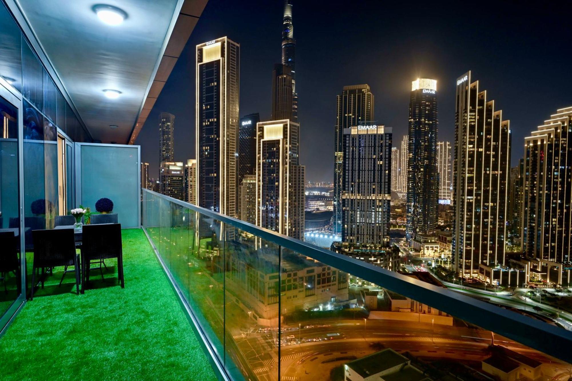 Burj Khalifa Views 2Br With Infinity Pool Downtown Apartamento Dubai Exterior foto