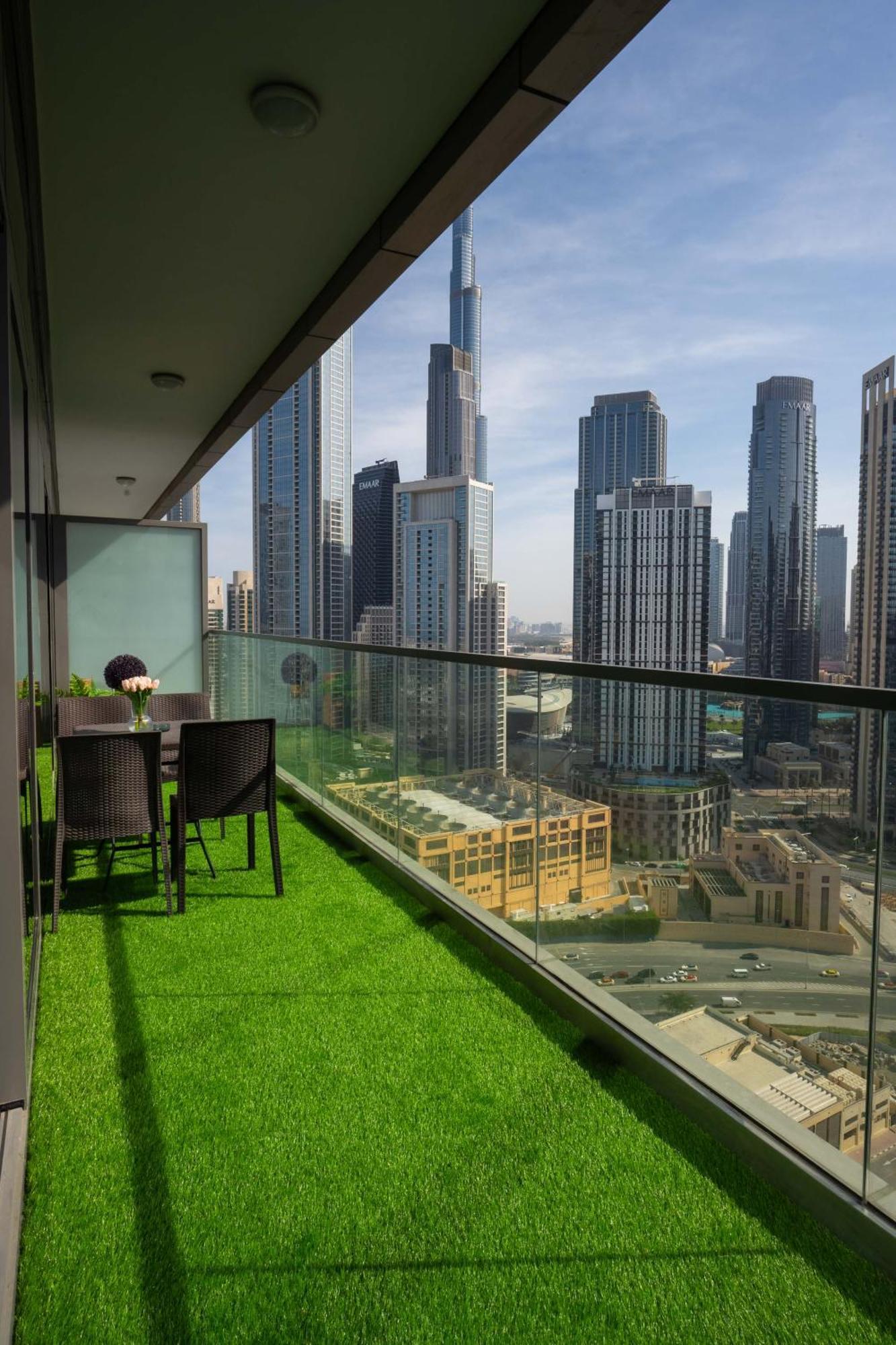 Burj Khalifa Views 2Br With Infinity Pool Downtown Apartamento Dubai Exterior foto